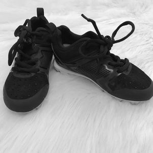 boys t ball cleats